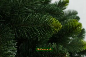 umelé vianoèné stromèeky na vianoce